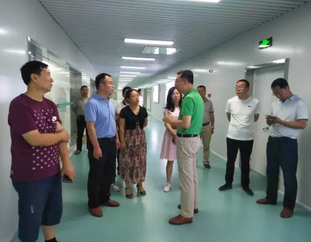 ʨ�ӻ� - ������ɫ��Ϸ����